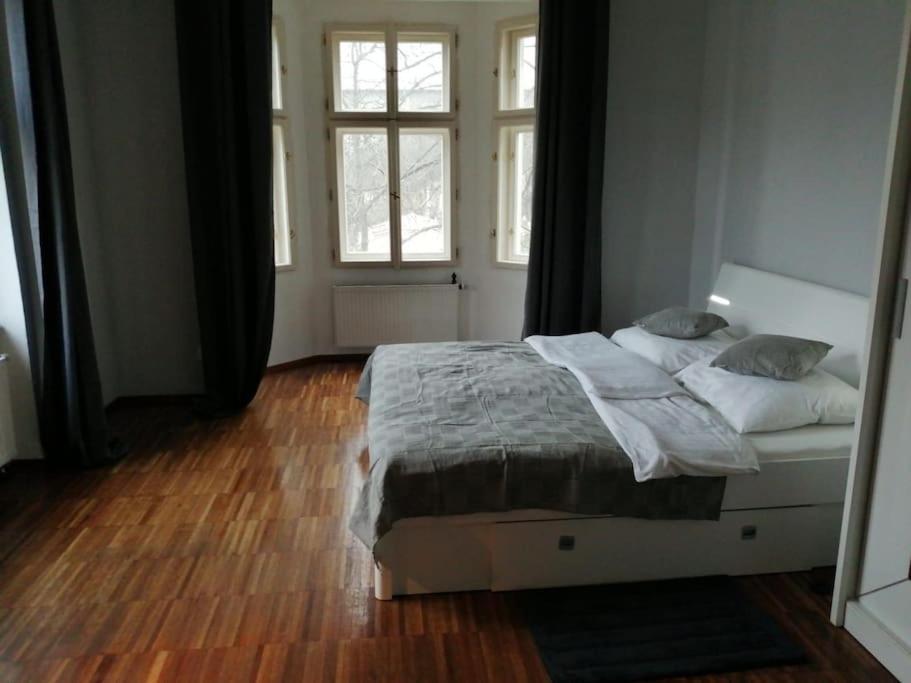 2 Bedrooms Close Vysehrad - Congress Centrum Praha Eksteriør bilde